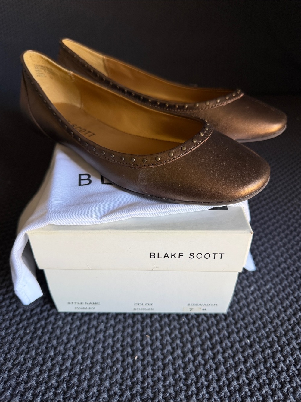 Blake Scott Bronze Ballet Flats with Stud Trim sz7 (105)